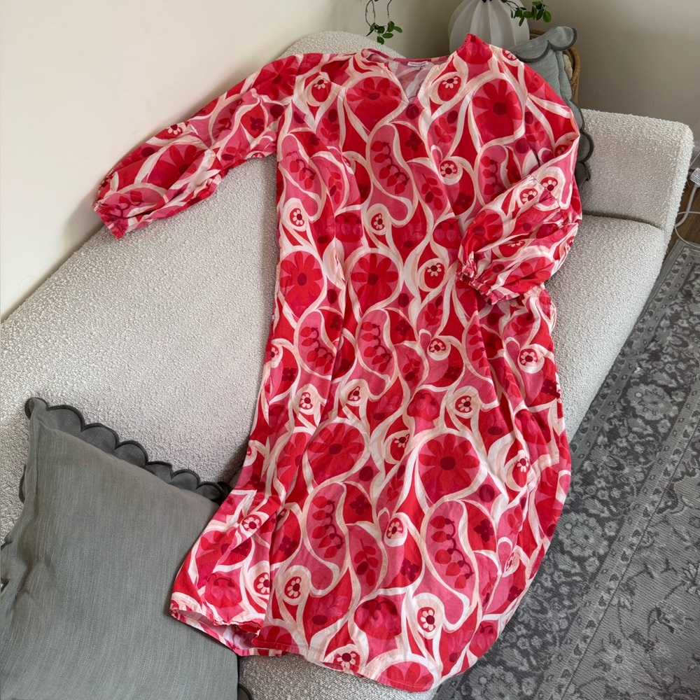 Frances Valentine Olive Holiday Floral Print Caftan🤍 - Picture 2 of 9